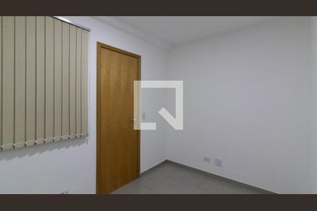 Quarto 1 de apartamento para alugar com 2 quartos, 38m² em Jardim Triana, São Paulo