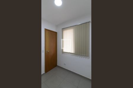 Quarto 2 de apartamento para alugar com 2 quartos, 38m² em Jardim Triana, São Paulo