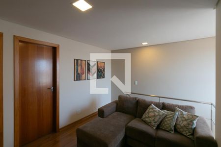 Sala de apartamento à venda com 3 quartos, 180m² em Heliópolis, Belo Horizonte
