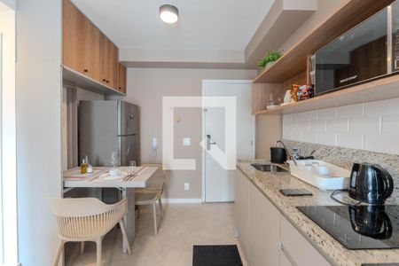 Cozinha de apartamento à venda com 1 quarto, 33m² em Paraíso, São Paulo