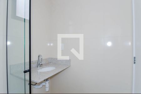 Banheiro Social de apartamento à venda com 2 quartos, 66m² em Vila Zanardi, Guarulhos