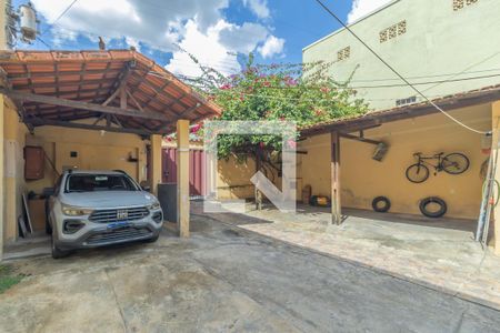 Área comum de casa à venda com 3 quartos, 147m² em Caiçaras, Belo Horizonte