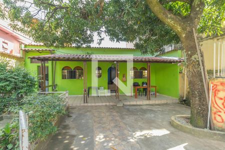Fachada de casa à venda com 3 quartos, 147m² em Caiçaras, Belo Horizonte