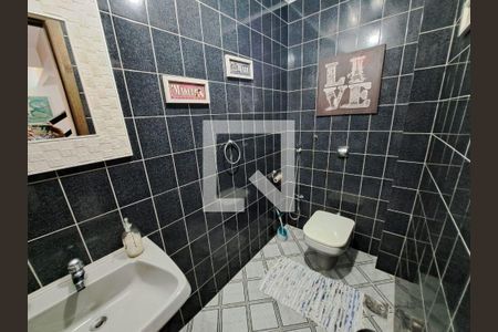 Casa à venda com 3 quartos, 450m² em Itaipu, Niterói