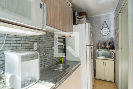 Cozinha de apartamento à venda com 2 quartos, 52m² em Vila Nova, Porto Alegre