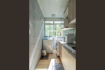 Cozinha de apartamento à venda com 2 quartos, 52m² em Vila Nova, Porto Alegre