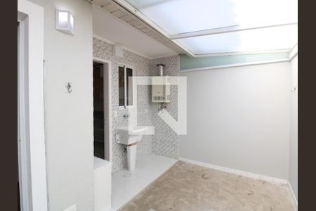 Área de Serviço de casa de condomínio para alugar com 2 quartos, 120m² em Vila Santos, São Paulo
