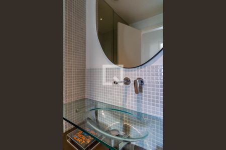 Banheiro de apartamento à venda com 2 quartos, 72m² em Jardim Fonte do Morumbi, São Paulo