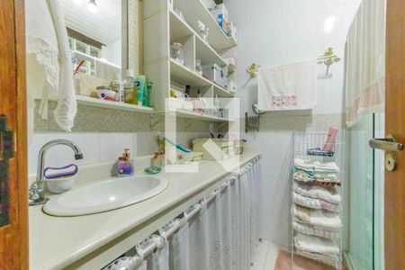 Banheiro da Suíte 1 de casa de condomínio à venda com 3 quartos, 260m² em Vargem Pequena, Rio de Janeiro