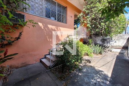 Quintal de casa à venda com 3 quartos, 65m² em Santa Rosa, Niterói