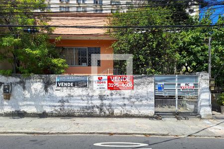 Fachada de casa à venda com 3 quartos, 65m² em Santa Rosa, Niterói