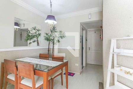 Sala de apartamento para alugar com 3 quartos, 55m² em Jardim Ester Yolanda, São Paulo