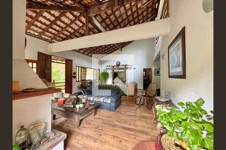 Sala de casa de condomínio à venda com 5 quartos, 5400m² em Vargem Pequena, Rio de Janeiro