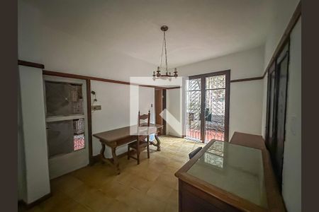 Sala de apartamento à venda com 2 quartos, 70m² em Cosme Velho, Rio de Janeiro