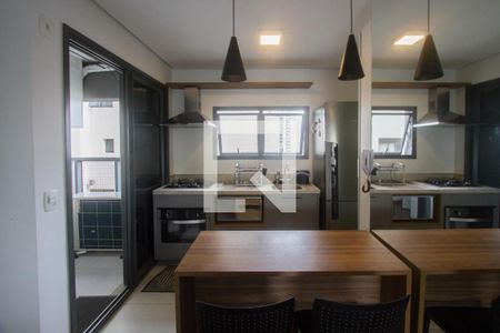 Cozinha de apartamento para alugar com 2 quartos, 69m² em Campo Belo, São Paulo