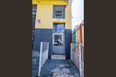 Fachada de casa para alugar com 1 quarto, 50m² em Jardim Maristela, São Paulo