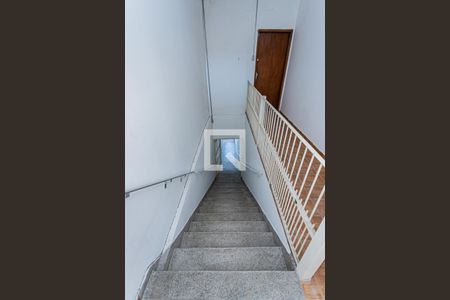 Escada de casa para alugar com 1 quarto, 50m² em Jardim Maristela, São Paulo