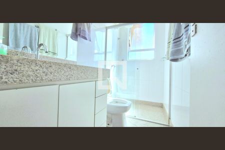 Banheiro social 2 de casa de condomínio à venda com 6 quartos, 1000m² em Várzea, Lagoa Santa