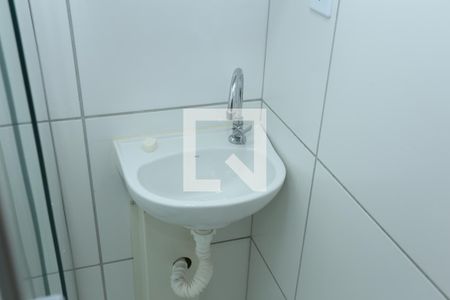 Banheiro de apartamento para alugar com 1 quarto, 33m² em Samambaia Norte (samambaia), Brasília