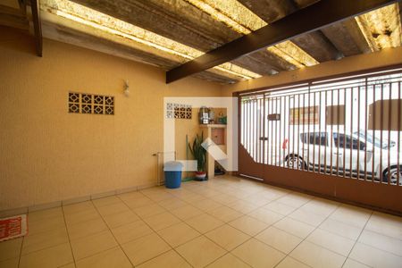 Garagem de casa à venda com 2 quartos, 160m² em Limoeiro, São Paulo