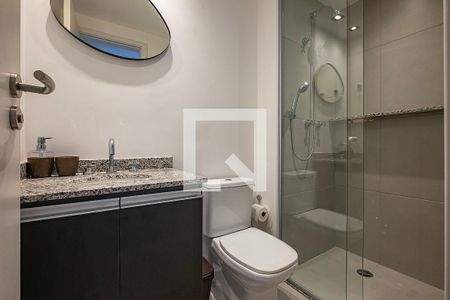 Banheiro de kitnet/studio para alugar com 1 quarto, 33m² em Pinheiros, São Paulo