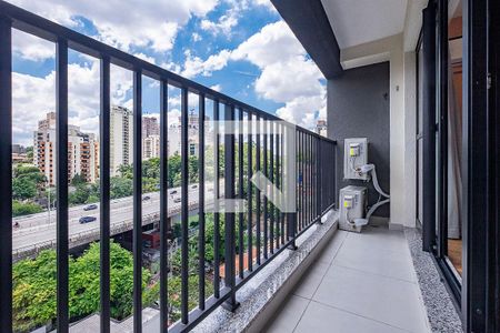 Varanda de kitnet/studio para alugar com 1 quarto, 33m² em Pinheiros, São Paulo