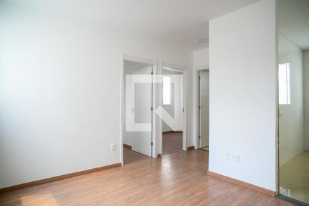 Sala de apartamento para alugar com 2 quartos, 42m² em Jardim Maria Estela, São Paulo