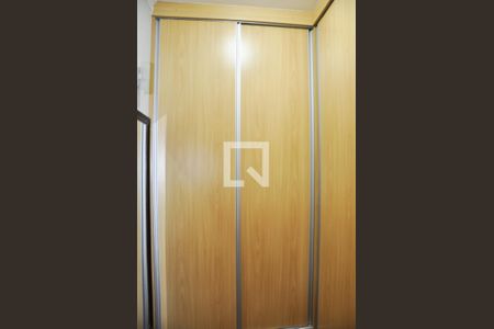 Closet quarto 1 de casa de condomínio para alugar com 4 quartos, 220m² em Residencial Paineiras, Paulínia