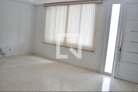 Sala de casa de condomínio para alugar com 4 quartos, 220m² em Residencial Paineiras, Paulínia