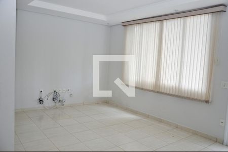 Sala de casa de condomínio para alugar com 4 quartos, 220m² em Residencial Paineiras, Paulínia