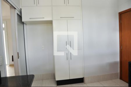 Cozinha de casa de condomínio para alugar com 4 quartos, 220m² em Residencial Paineiras, Paulínia