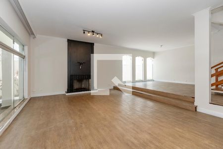 Sala de casa à venda com 4 quartos, 252m² em Santo Amaro, São Paulo