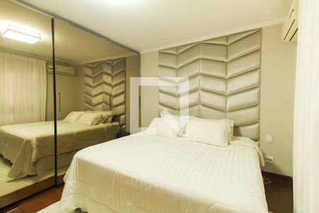 Suíte 1 de casa à venda com 3 quartos, 360m² em Vila Regente Feijó, São Paulo