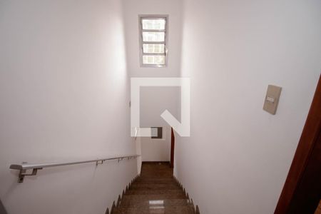 Escada para os Quartos de casa para alugar com 4 quartos, 212m² em Chácara Belenzinho, São Paulo