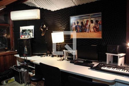 Casa à venda com 3 quartos, 550m² em Planalto Paulista, São Paulo