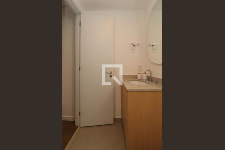 Banheiro da Suíte 2 de apartamento à venda com 2 quartos, 100m² em Pinheiros, São Paulo