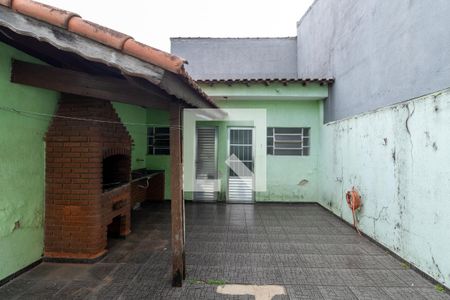 Quintal e Churrasqueira  de casa à venda com 2 quartos, 139m² em Vila Regina, São Paulo