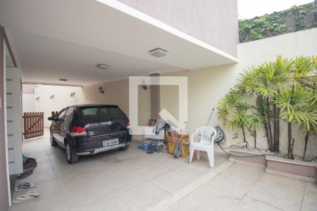 Garagem de casa para alugar com 3 quartos, 240m² em Camarão, São Gonçalo