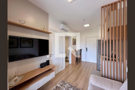 Sala  de apartamento para alugar com 1 quarto, 32m² em Campo Belo, São Paulo