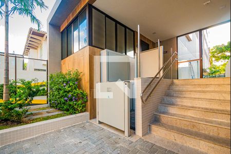 Fachada e portaria de apartamento para alugar com 1 quarto, 25m² em Ondina, Salvador