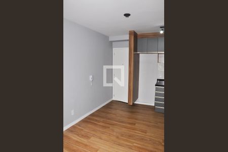 Sala e Sala de Jantar de apartamento para alugar com 2 quartos, 40m² em Jardim Almanara, São Paulo