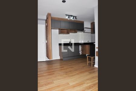 Sala e Sala de Jantar de apartamento para alugar com 2 quartos, 40m² em Jardim Almanara, São Paulo