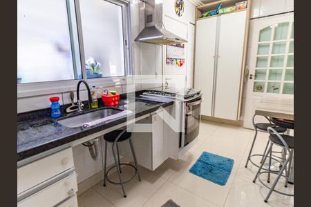 Cozinha de casa de condomínio para alugar com 3 quartos, 210m² em Vila Invernada, São Paulo