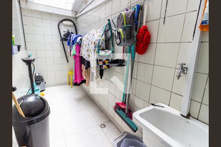 Área de Serviço de casa de condomínio para alugar com 3 quartos, 210m² em Vila Invernada, São Paulo