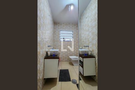 Banheiro de casa à venda com 4 quartos, 260m² em Jardim Independencia, São Bernardo do Campo
