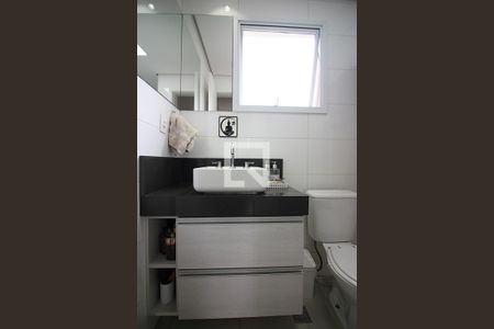Banheiro Social de apartamento à venda com 3 quartos, 77m² em Vila Caminho do Mar, São Bernardo do Campo