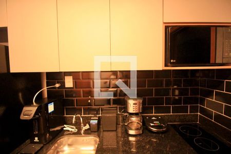 Cozinha de apartamento para alugar com 1 quarto, 25m² em Barra, Salvador