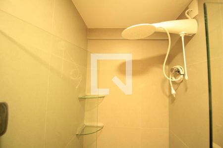 Banheiro de apartamento para alugar com 1 quarto, 25m² em Barra, Salvador