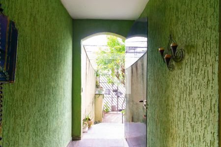 Hall de entrada de casa à venda com 3 quartos, 250m² em Jardim Record, São Paulo