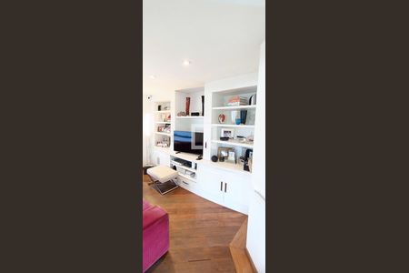 Sala de TV de apartamento à venda com 3 quartos, 162m² em Vila Andrade, São Paulo